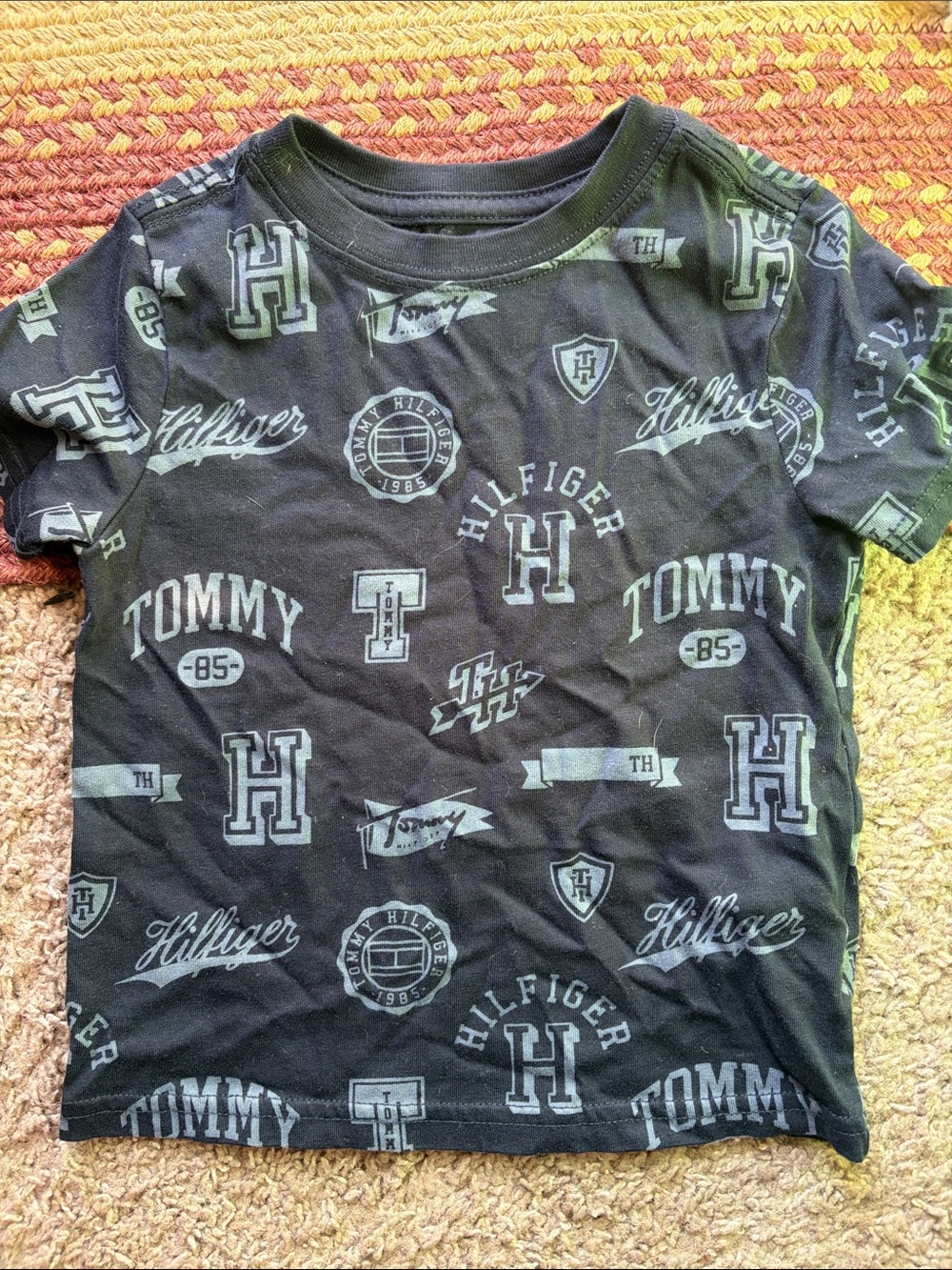 Tommy Hilfiger Black Logo-Print Short Sleeve Tee
